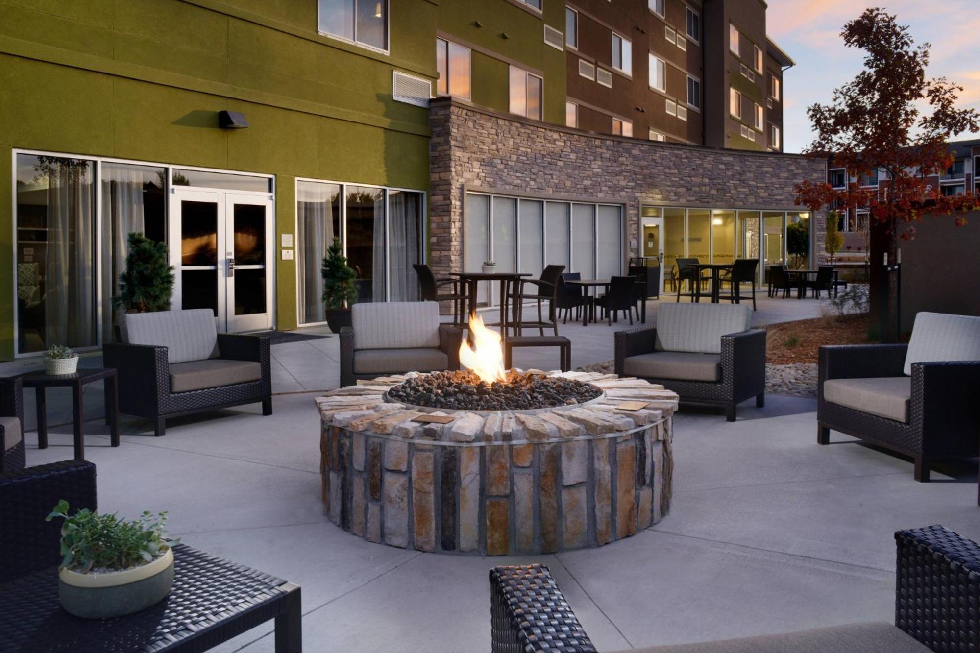 Courtyard By Marriott Denver Southwest/Littleton Exterior photo